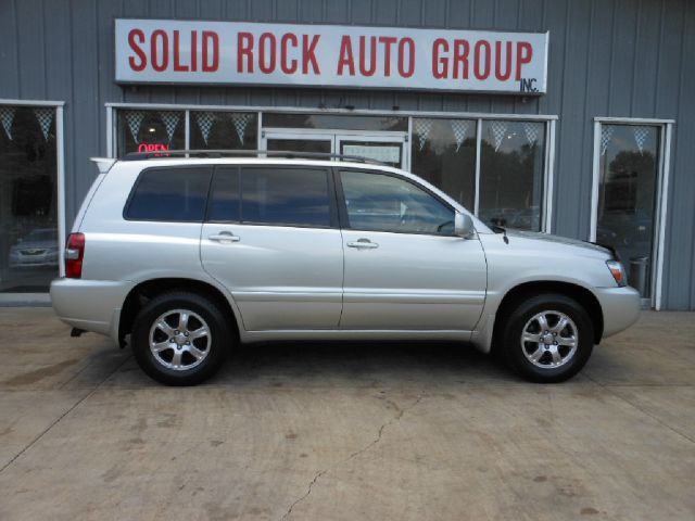 Toyota Highlander QUAD CAB W SUV