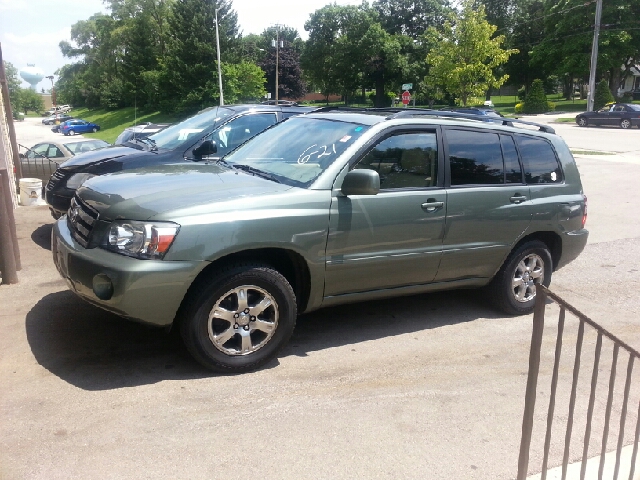 Toyota Highlander QUAD CAB W SUV