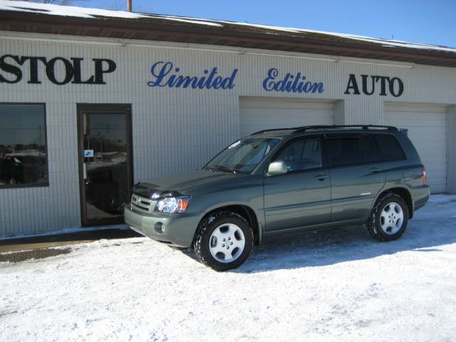 Toyota Highlander MOON Roof, Finance From 3.9 Sport Utility