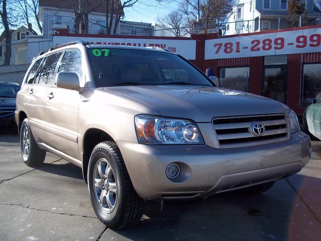 Toyota Highlander 340 Wedge Sport Utility