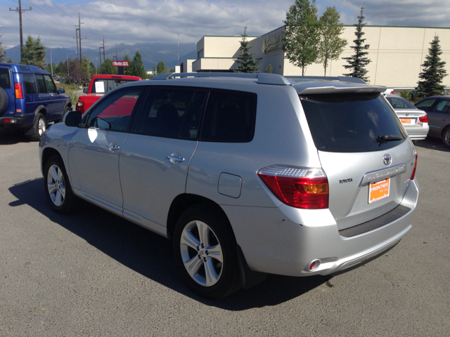 Toyota Highlander Super SUV