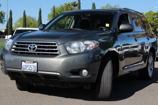 Toyota Highlander 540ia 4dr Sdn 5-spd Auto Unspecified