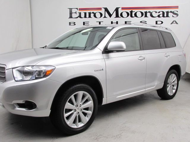 Toyota Highlander 4dr Sdn FE Unspecified