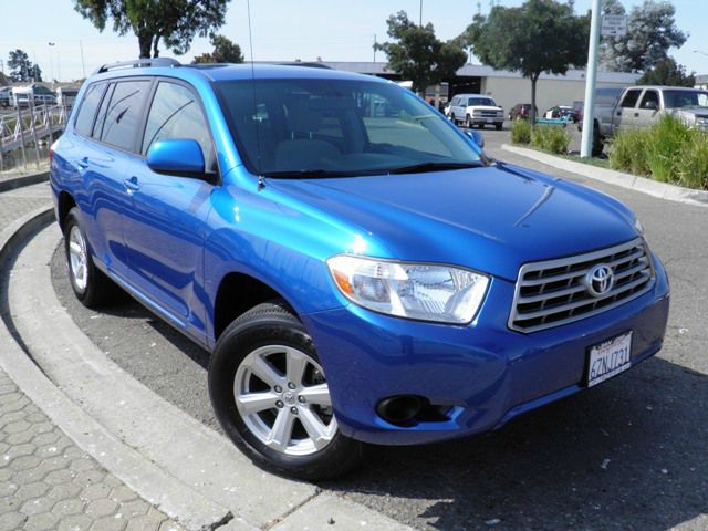 Toyota Highlander 176 W.B. 4D SUV