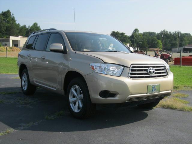 Toyota Highlander Base Sport Utility