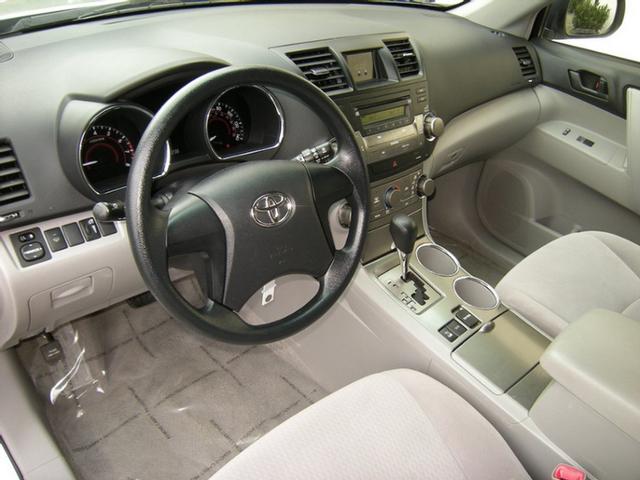 Toyota Highlander 540ia 4dr Sdn 5-spd Auto Unspecified