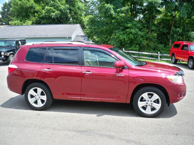 Toyota Highlander Super SUV