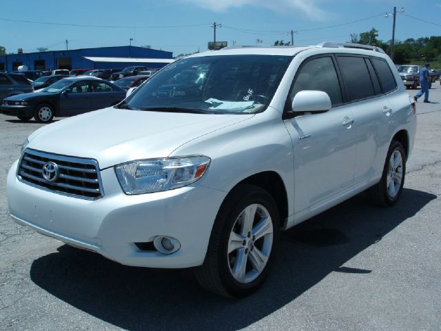 Toyota Highlander Super SUV