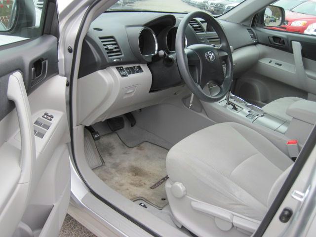 Toyota Highlander 2010 photo 4