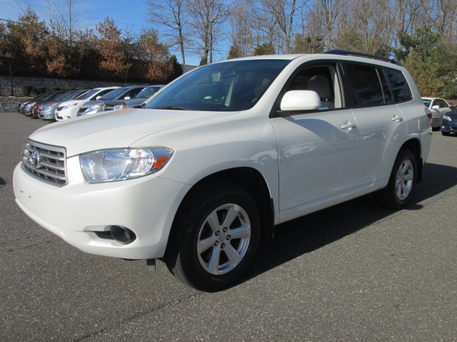 Toyota Highlander Base Unspecified