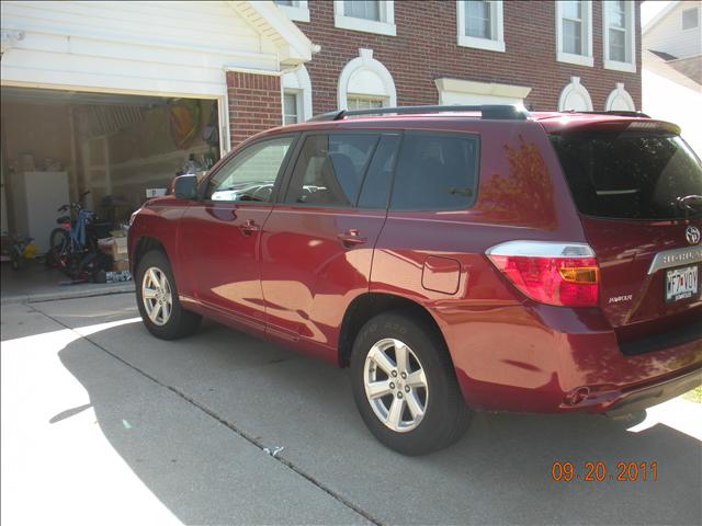 Toyota Highlander 2010 photo 1