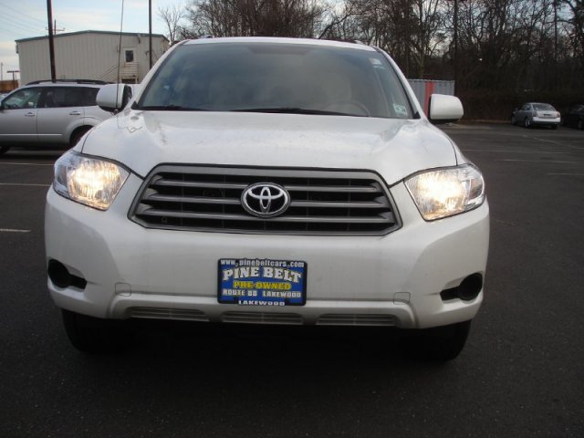 Toyota Highlander 2010 photo 1