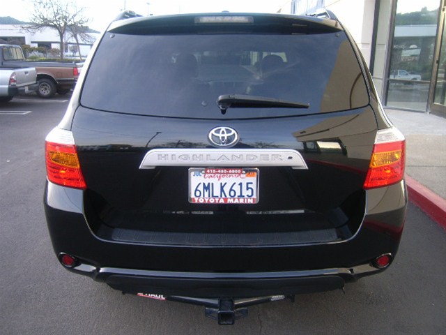 Toyota Highlander 2010 photo 3