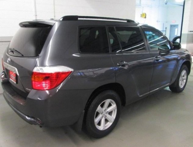 Toyota Highlander 2010 photo 3