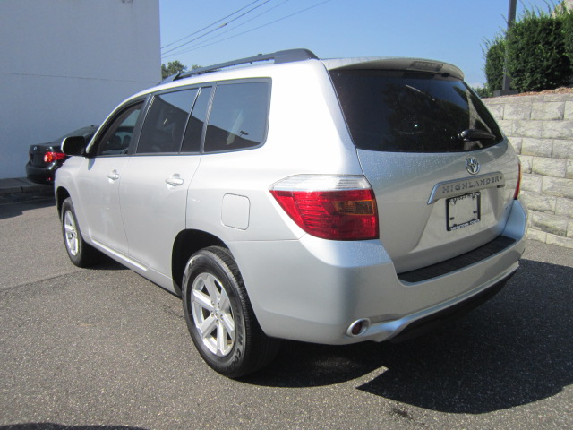 Toyota Highlander 2010 photo 1