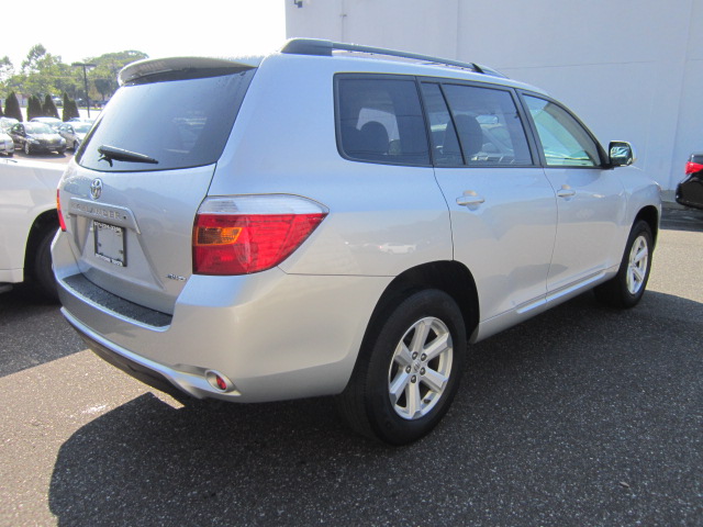 Toyota Highlander 2010 photo 2