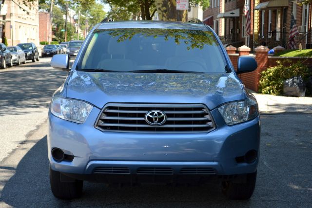 Toyota Highlander 2010 photo 1