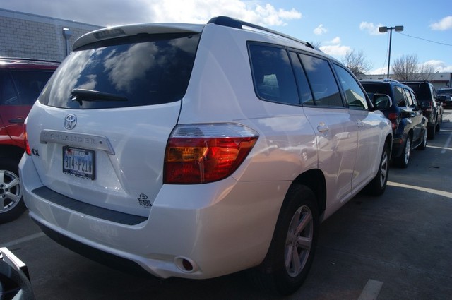 Toyota Highlander 2010 photo 2