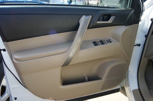 Toyota Highlander 2010 photo 5