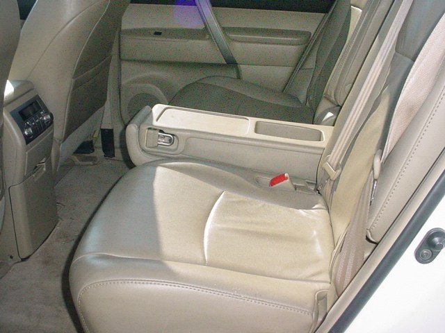 Toyota Highlander 2010 photo 4