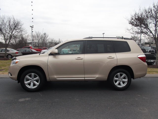 Toyota Highlander 2010 photo 3