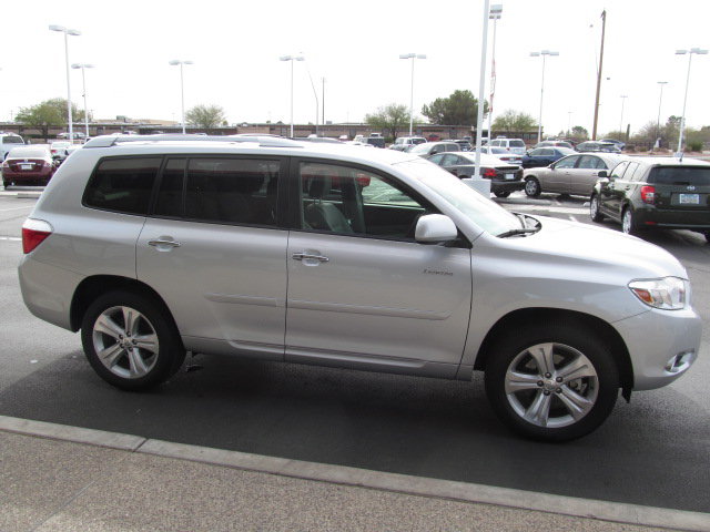 Toyota Highlander 2010 photo 4