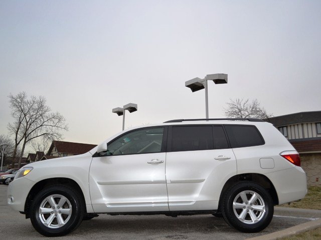 Toyota Highlander 2010 photo 1