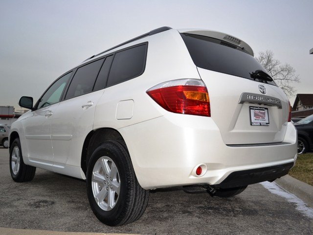 Toyota Highlander 2010 photo 2