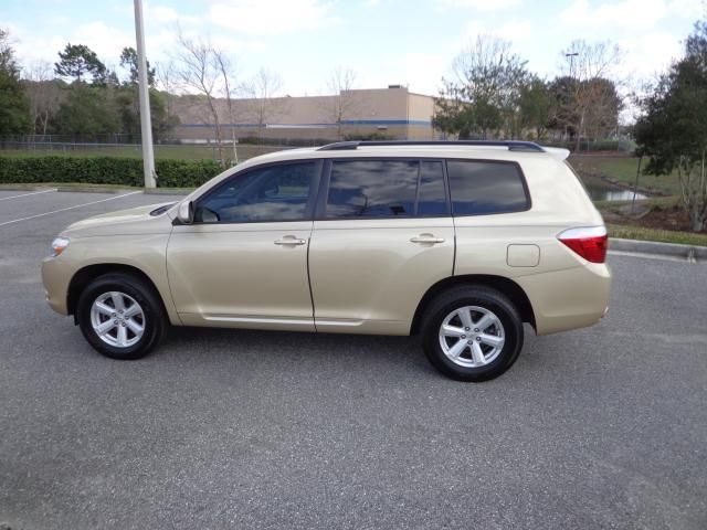 Toyota Highlander 2010 photo 1