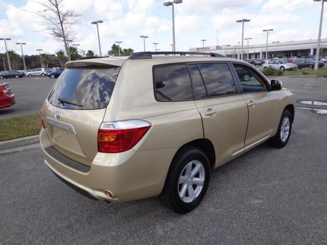 Toyota Highlander 2010 photo 4