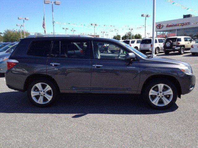 Toyota Highlander 2010 photo 1