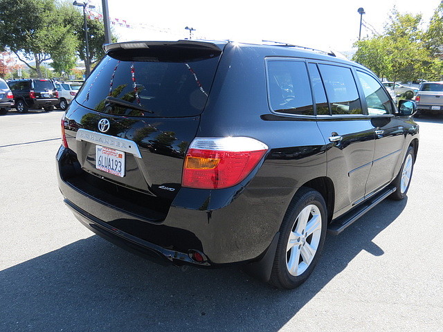 Toyota Highlander 2010 photo 1