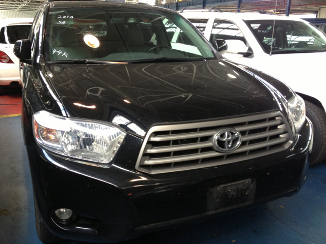 Toyota Highlander 2010 photo 1