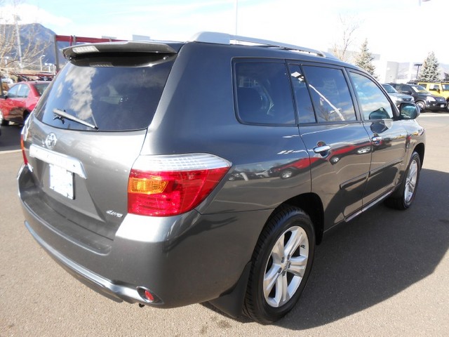 Toyota Highlander 2010 photo 4