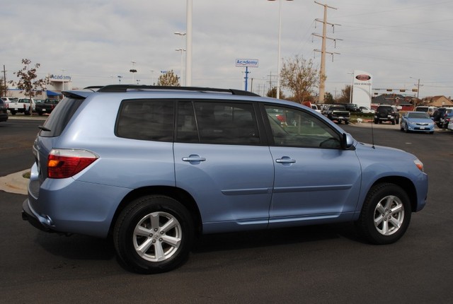 Toyota Highlander 2010 photo 5