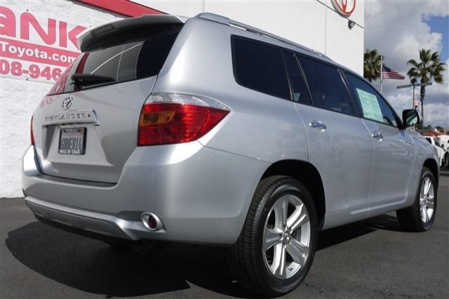 Toyota Highlander 2010 photo 4