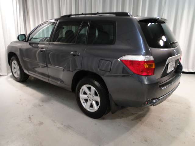 Toyota Highlander 2010 photo 2