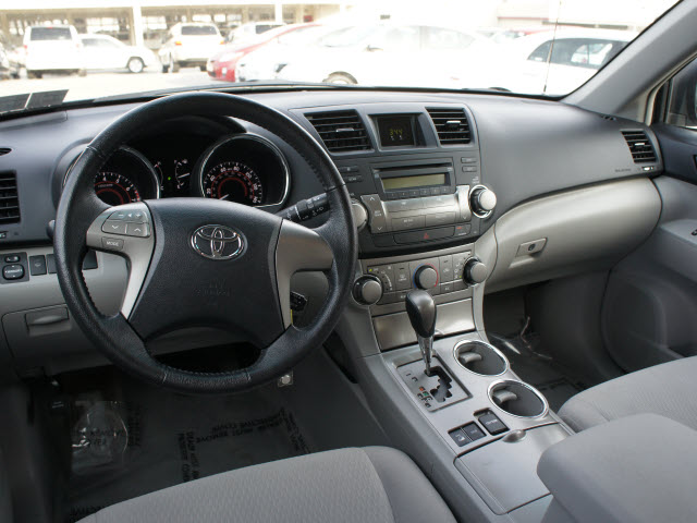 Toyota Highlander 2010 photo 5