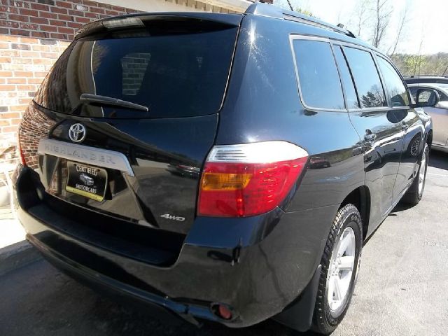 Toyota Highlander 2010 photo 3