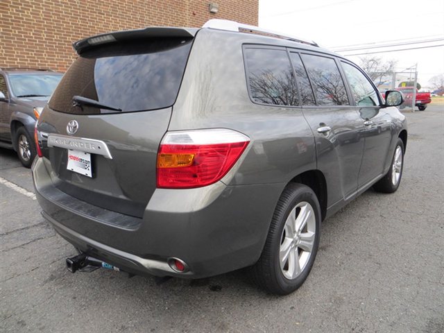 Toyota Highlander 2010 photo 3