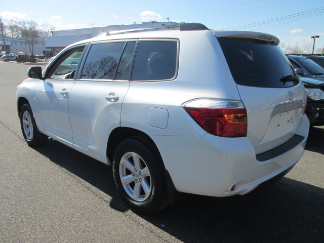 Toyota Highlander 2010 photo 1