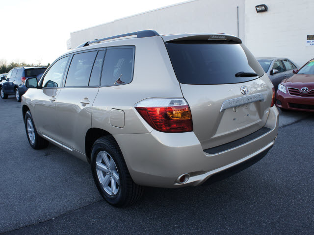 Toyota Highlander 2010 photo 2