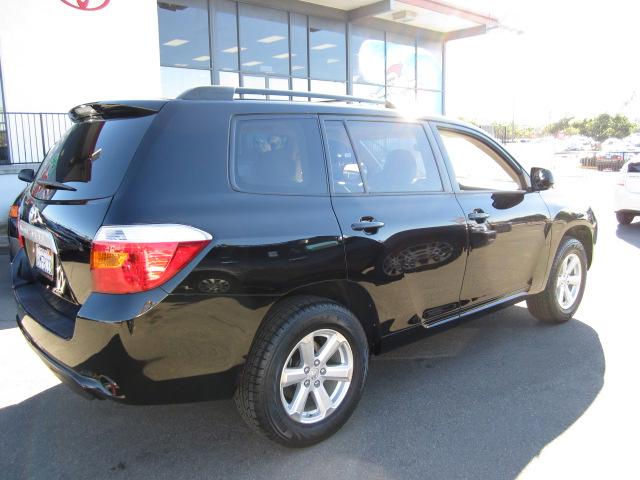 Toyota Highlander 2010 photo 4