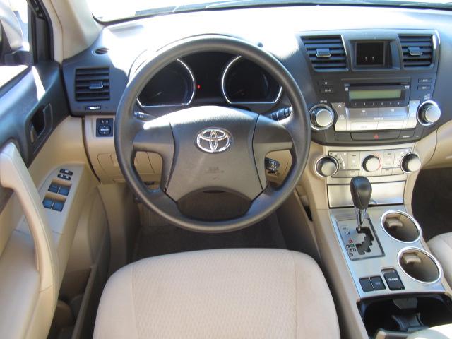 Toyota Highlander 2010 photo 5