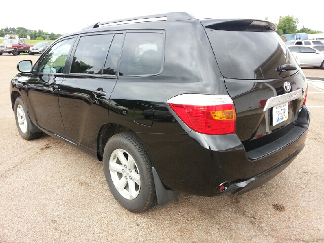 Toyota Highlander 2010 photo 2