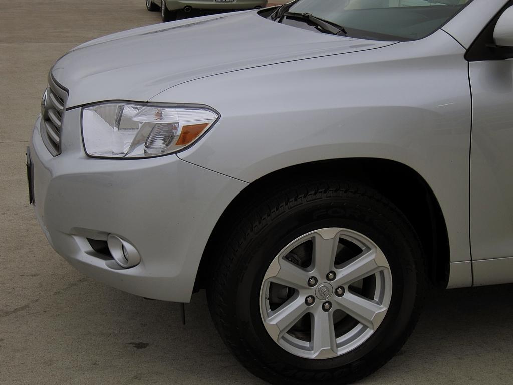 Toyota Highlander 2010 photo 1