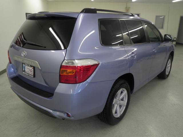 Toyota Highlander 2010 photo 2