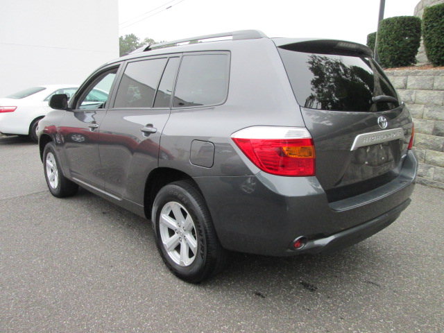 Toyota Highlander 2010 photo 1