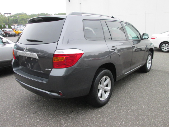 Toyota Highlander 2010 photo 2