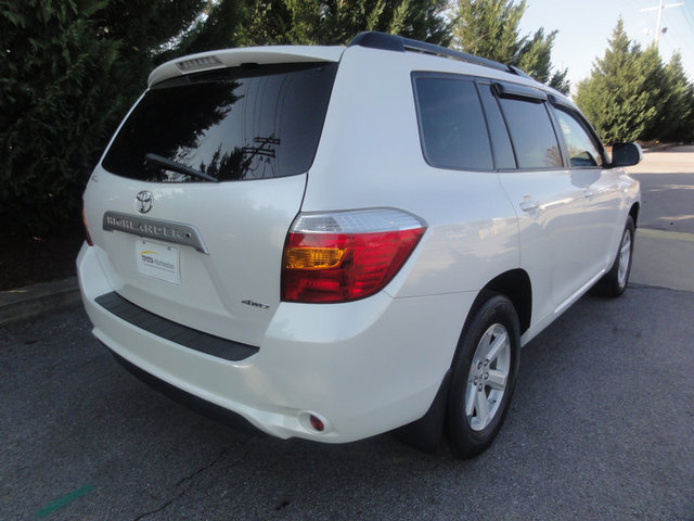 Toyota Highlander 2010 photo 2